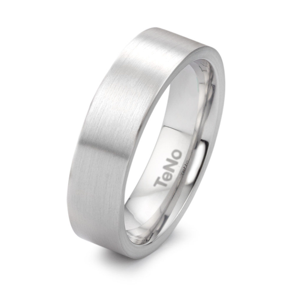 Fingerring Dieser Fingerring von TeNo aus Edelstahl überzeugt durch seine schlichte und klassische Formensprache. Die mattierte Oberfläche verleiht dem Ring eine moderne Note, die ihn vielseitig kombinierbar macht. Ein idealer Begleiter für jeden Tag, der durch seine hochwertige Verarbeitung und zeitlose Eleganz besticht. Perfekt für alle, die minimalistische Ästhetik und hochwertigen Schmuck schätzen. 069.0200.XX