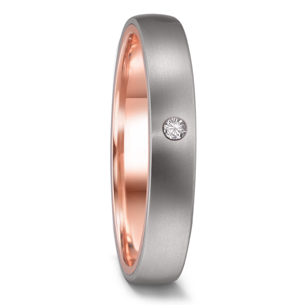 Partnerring Die TeNo Love Rings Kollektion ist so vielfältig wie die Liebe in all ihren Facetten. Trauringe und Partnerringe voller Emotionen made in Germany. Für eine solide Verbindung stehen diese EMPIRIC Love Rings bei denen eine massiv goldene Ringschiene mit ultraleichtem Titan fest ummantelt wird. Diese aussergewöhnlichen Manufaktur- Ringe sind wie geschaffen für einen modernen Lifestyle und in fünf Ringbreiten (3, 4, 5 und 6 mm) und in über 500 Diamant Varianten erhältlich.  52659/001/DA3/2503