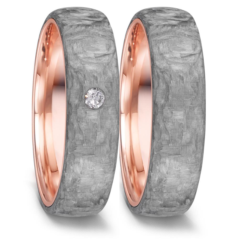 Partnerring TeNo Love Rings sind aussergewöhnliche Partnerringe und Trauringe von besonderer Raffinesse. Das schlichte und zeitlose Design macht diese Manufaktur-Ringe zur perfekten Wahl für einen modernen Lifestyle. Beim Modell ECSTATIC wird die massiv goldene Ringschiene von eleganter Grey Carbon-Ummantelung umgeben. Wählen Sie aus fünf Ringbreiten von 3, 4, 5 und 6 mm sowie über 500 Diamant-Varianten. 52661/001/DA5/N579