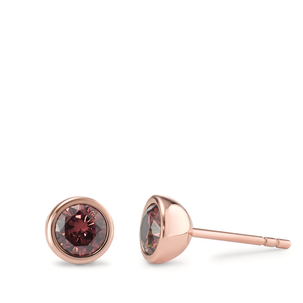 Ohrstecker Filigran und hochwertig verarbeitet: Diese Joy Ohrstecker aus roségoldfarbenem Edelstahl mit ihren wunderschön granatroten Zirkonia stehen für klare Formen und schlichte Eleganz, die ihresgleichen sucht. In der Joy Kollektion von TeNo Design werden ausnahmslos hochwertige Materialien wie antiallergener Edelstahl sowie Echtgold-IP Beschichtungen verwendet. Für welches Schmuckstück man sich auch entscheidet, ein glanzvoller und eleganter Auftritt ist garantiert. 