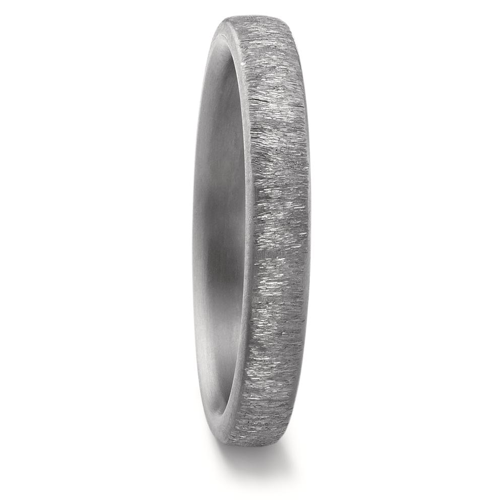 Partnerring Geschaffen für die Ewigkeit – stark, beständig und kostbar! Tantal ist ein äusserst selten vorkommendes, grafitgraues und extrem hartes Metall. Partner- und Trauringe aus Tantal sind ideal für alle Individualisten und kreative Paare, für die Platin und Gold einfach zu gewöhnlich sind. Die dunkleren Tantalringe lassen Diamanten und alle Goldtöne besonders schön strahlen. 