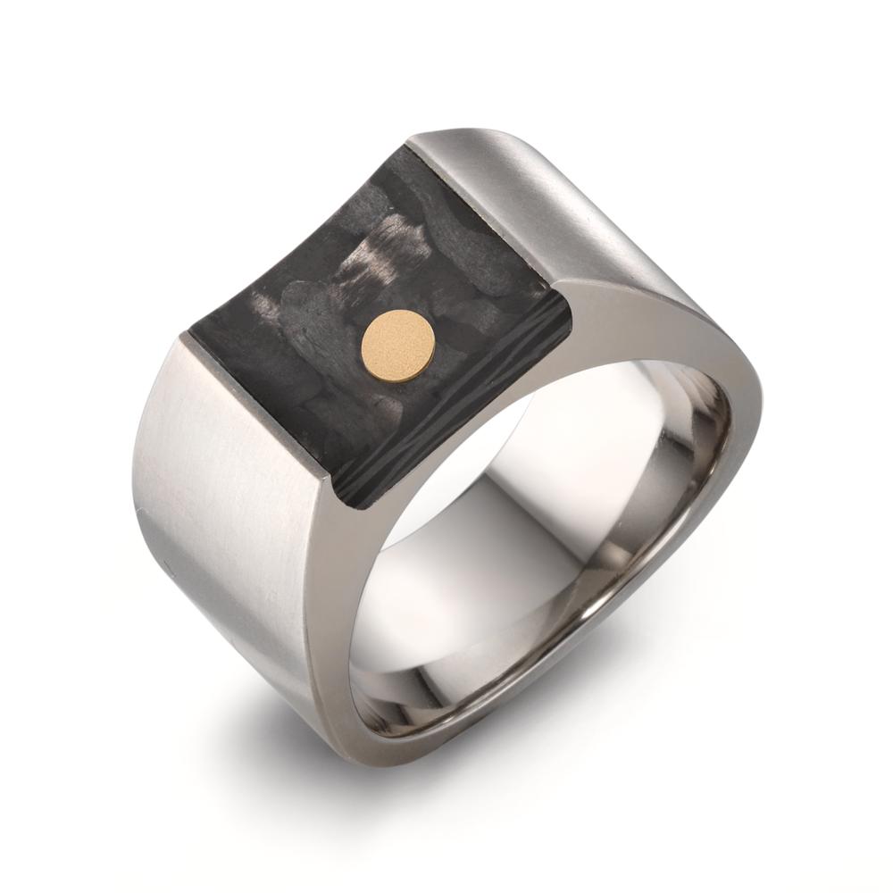Fingerring Das Zusammenspiel von Carbon und Titan sorgt bei diesem Ring für maximale Festigkeit bei geringem Gewicht. Das Inlay aus 18 Karat Gelbgold bildet den hochwertigen Rahmen auf der klaren, eckigen Form. Ein 12 mm breites Design, das durch seine klare Kante und die antiallergische Qualität überzeugt. Individuell gravierbar. Puristischer Luxus. In der markanten TeNo Black Box und internationalem Garantie-Zertifikat – zum Selbsttragen oder Verschenken. 52731/001/000/7251